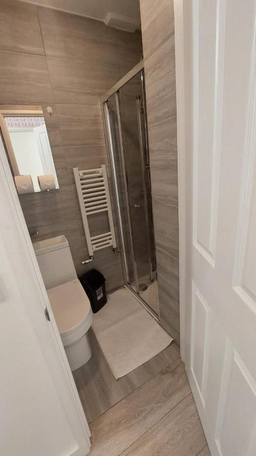 Double En-Suite Room Available In 3 Bed Apt London Exterior photo